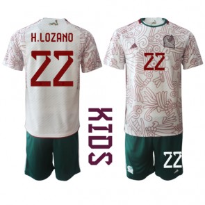 Mexiko Hirving Lozano #22 babykläder Bortatröja barn VM 2022 Korta ärmar (+ Korta byxor)